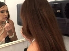 Badkamer, Pijpbeurt, Rondborstig, Diep in de keel, Handbeurt, Hd, Moeder die ik wil neuken, Zuigen