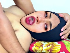 Beautiful Muslim MILF stepmom and stepson enjoyed real sex in Saudi Arabia