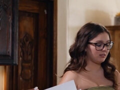 Lieveling, Grote kont, Grote mammen, Bruinharig, Gezichtzitten, Likken, Kut duiken, Realiteit