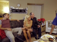 Chica, Dormitorio, Rubia, Mamada, Corrida, Sexo duro, Pequeña, Coño