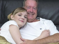 Enthousiasteling, Hondjeshouding, Vrouw, Hardcore, Hd, Tepels, Orgasme, Nat