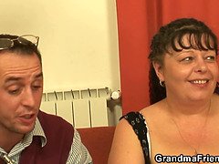 Grote mammen, Pijpbeurt, Mollig, Tsjechisch, Rijpe lesbienne, Moeder, Schreeuwen, Trio