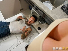 Culo, Mamada, Morena, Estilo perrito, Cocina, Lamidas, Madres para coger, Afeitado
