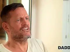 Schwarz, Blondine, Betrug, Papi, Freundin, Natürlichen titten, Schreiend, Strümpfe