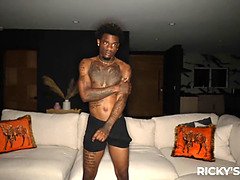 アジア人, デカ尻, デカチン, フェラチオ, イマラチオ, Hd, オマンコ, ストッキング