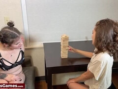 茶髪の, ゲーム, Hd, ガリガリ, ストリップ, ストリッピング, タトゥー, ティーン