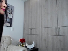 Большая жопа, Большие сиськи, Брюнетки, Латиноамериканки, Мамочка, Чудовищные размеры, Соло, Вебкамера