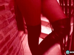 Большие сиськи, Блондинки, Ботинки, Пальцем, Большие дырки, Мастурбация, Милф, Обнаженные