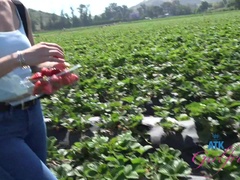 Asiático, Morena, Granja, Novia, Al aire libre, Público, Coño, Tetas