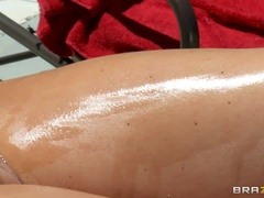 Американки, Семяизвержение, Лизание, Милф, Масло, От первого лица, Киски, Бритые