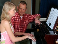 Blondine, Blasen, Riesig, Küssen, Rasiert, Dürr, Jungendliche (18+), Titten