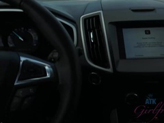 Enthousiasteling, Brillen, Handbeurt, Orgasme, Buiten, Klein, Kut duiken, Tieten likken