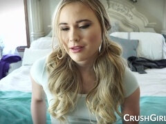 Klein, Tieten likken