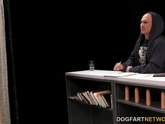 Большой член, Большие сиськи, Черные, Буккаке, Грудастые, Сперма на лице, Фетиш, Дыра в стене