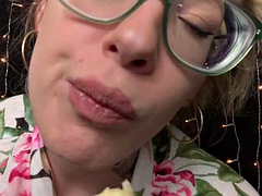 Blondine, Blasen, Handjob, Lecken