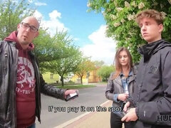 Amateur, Sucer une bite, Brunette brune, Cocu, Hd, Argent, Public, Épouse