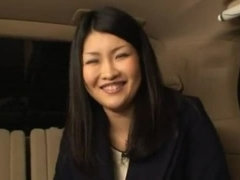 Leie, Asiatisch, Blasen, Auto, Handjob, Japanische massage, Unter dem rock, Spanner
