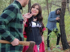 Asiatisch, Arsch, Grosser schwanz, Grosse titten, Blasen, Braunhaarige, Hundestellung, Puppe