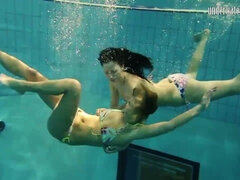 Fetiche, Hd, Lesbiana, Piscina, Ruso, Ducha, Adolescente, Bajo el agua
