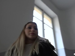 Blondine, Aufs gesicht abspritzen, Öffentlich