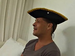 Enthousiasteling, Aziatisch, Pijpbeurt, Stel, Sperma shot, Handbeurt, Ondergoed, Tiener