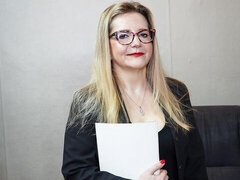 Anaal, Grote kont, Grote lul, Grote mammen, Pijpbeurt, Hondjeshouding, Moeder die ik wil neuken, Kantoor