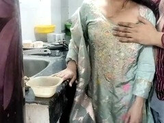 18 летние, Любители, Парочка, Грязные слова, Домашнее видео, Индианки, Сестра, Чулки