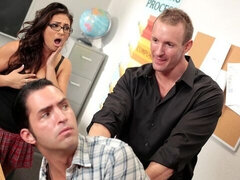 Culo grande, Verga grande, Tetas grandes, Mamada, Morena, Tetona, Estilo perrito, Montar