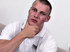 Mascular jock pounded at casting