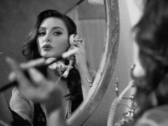 Kont, Grote mammen, Vingeren, Zoenen, Likken, Ondergoed, Masturbatie, Strippen