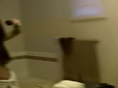 Leie, Tussi, Braunhaarige, Vollbusig, Fetisch, Lecken, Dusche, Jungendliche (18+)