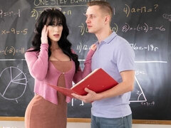 Grosser arsch, Grosser schwanz, Grosse titten, Blasen, Braunhaarige, Hundestellung, Erotisch, Milf