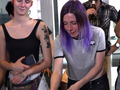 18, フェラチオ, イマラチオ, 服従, 顔射, ヒール, 公共, のぞき