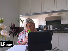 Grosser arsch, Blondine, Blasen, Spermaladung, Kompletter film, Hd, Reif, Pov
