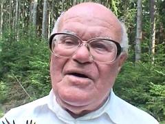 Tussi, Grosse titten, Braunhaarige, Spermaladung, Handjob, Milf, Im freien, Jungendliche (18+)