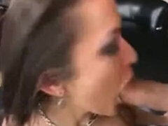 Большие сиськи, Минет, Брюнетки, Грудастые, Затыкание рта, Белье, Сиськи, Жена