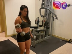 Sucer une bite, Brunette brune, Queue, Gym, Hd, Fait maison, Fille latino, Pute