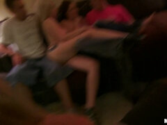 Arsch, Blasen, Gruppe, Party, Muschi, Jungendliche (18+), Titten, Hure