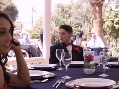 Stellung 69, Braunhaarige, Im freien, Party, Hintern versohlen, Flotter dreier, Titten