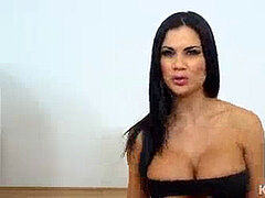 Enthousiasteling, Blond, Brits, Groepseks ejactulatie, Sperma in gezicht, Buiten, Openbaar, Slet