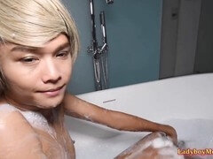 Cuarto de baño, Mamada, Pajear, Transexual asiatica, Pov, Transexual, Chupando, Adolescente