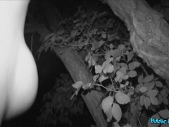 Leie, Blasen, Braunhaarige, Spermaladung, Europäisch, Im freien, Öffentlich, Realität