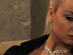 Лесбиянка, Белье, Властные, Втроем