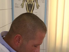 お尻, フェラチオ, 口内発射, チェコ, ドレス, 顔射, なめる, オーガズム