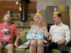 Blonde, Sucer une bite, Cocu, Argent, Réalité, Adolescente