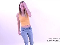 Grosser schwanz, Blondine, Süss, Frau, Jeans, Rau, Schwestern, Ablutschen