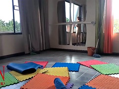 メイド, 裸, ヌーディスト