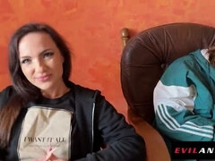 In den arsch, Grosser arsch, Schwarz, Faustfick, Klaffend, Hd, Tätowierung, Vibrator