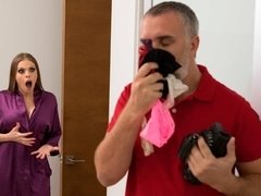 Grosser arsch, Grosse titten, Blondine, Hundestellung, Handjob, Milf, Rasiert, Tätowierung