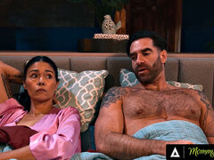 Asiático, Culo grande, Tetas grandes, Corridas, Madres para coger, Mamá, Pequeña, Madrastra